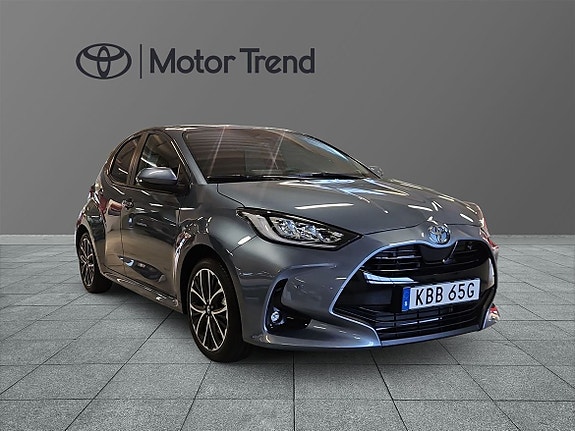 Toyota Yaris 6 of 13