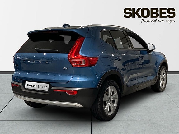 Volvo XC40 7 of 19