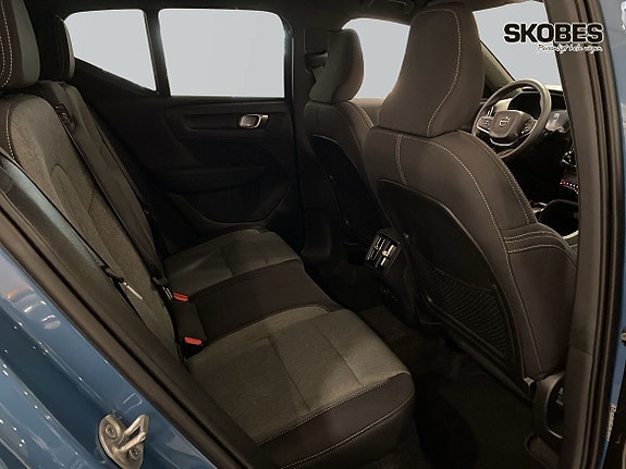 Volvo XC40 10 of 19
