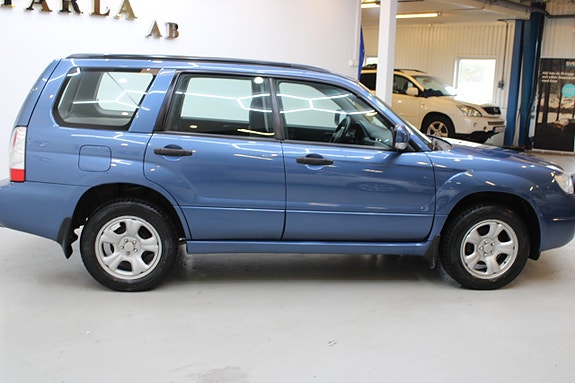 Subaru Forester 4 of 11