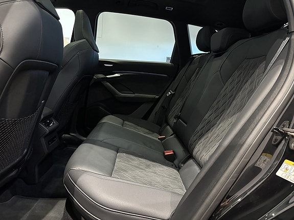 Audi S6 e-tron 10 of 22