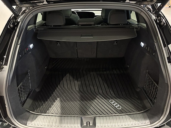 Audi S6 e-tron 7 of 22