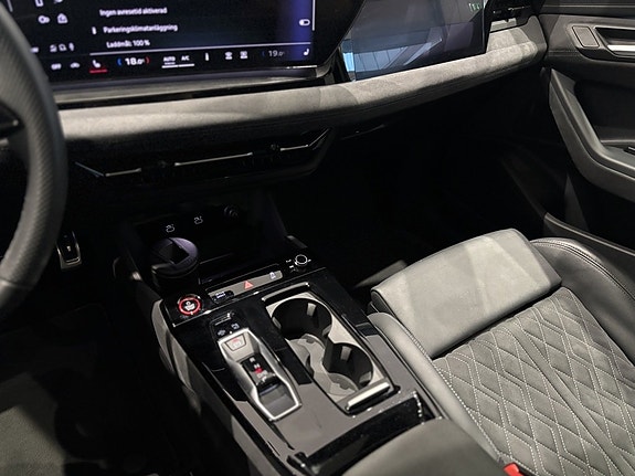 Audi S6 e-tron 22 of 22