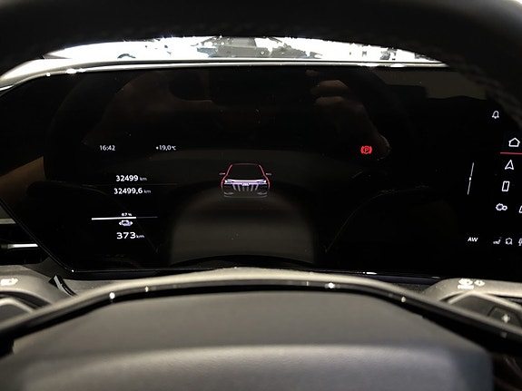 Audi S6 e-tron 18 of 22