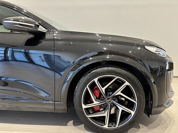 Audi S6 e-tron 3 of 22