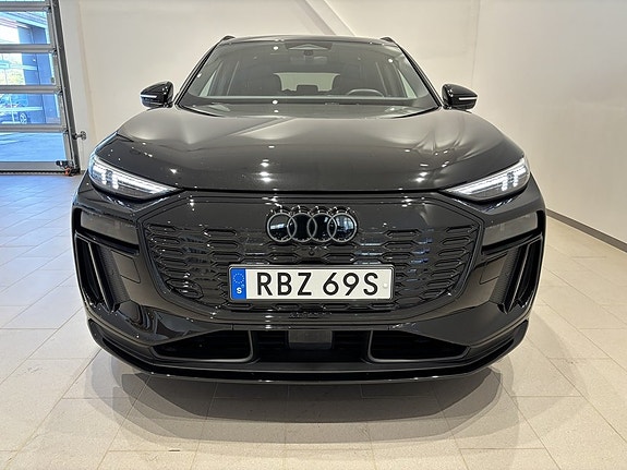 Audi S6 e-tron 2 of 22