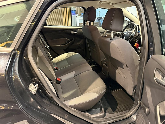 Ford Focus 15 of 21