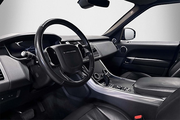 Land Rover Range Rover Sport 8 of 22