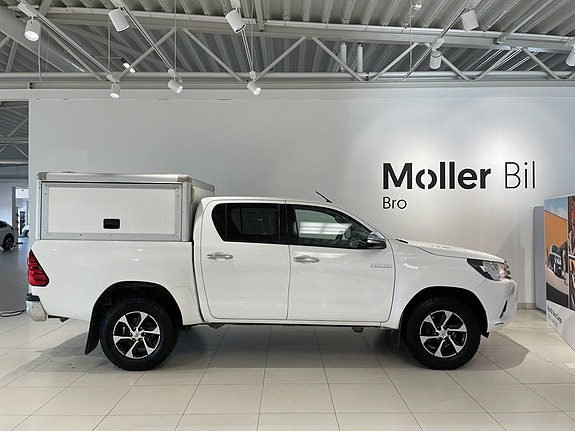 Toyota HiLux 8 of 26