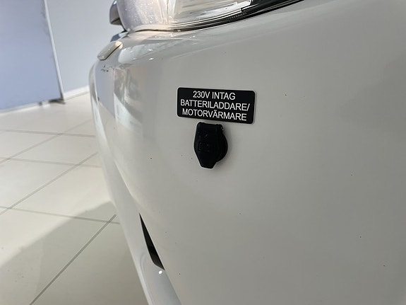 Toyota HiLux 5 of 26