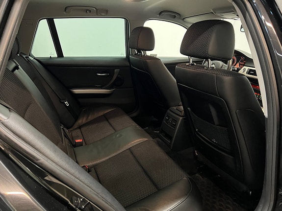 BMW 320d 17 of 24