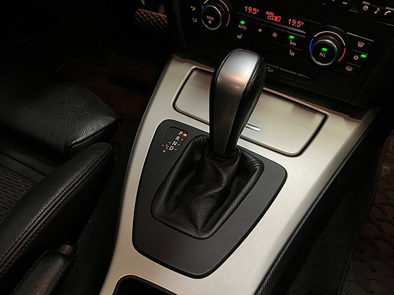 BMW 320d 19 of 24
