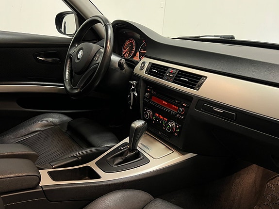BMW 320d 20 of 24