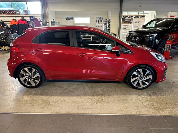 Kia Rio 5 of 7