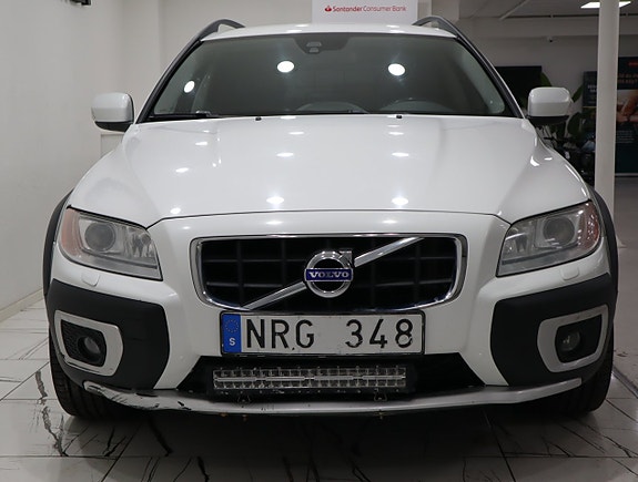 Volvo XC70 2 of 18