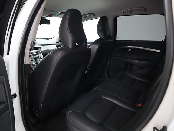 Volvo XC70 10 of 18