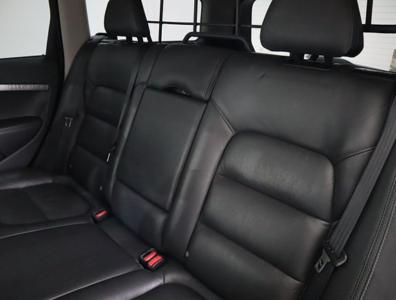 Volvo XC70 8 of 18