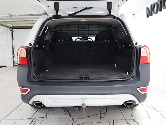 Volvo XC70 6 of 18