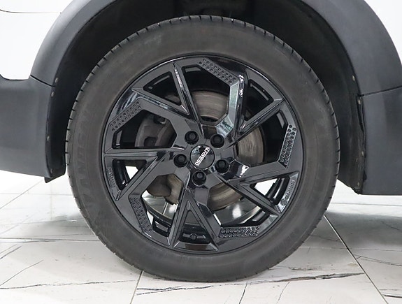 Volvo XC70 18 of 18