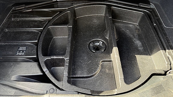 Mercedes-Benz C180 18 of 18