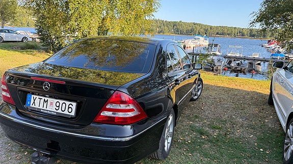 Mercedes-Benz C180 3 of 18