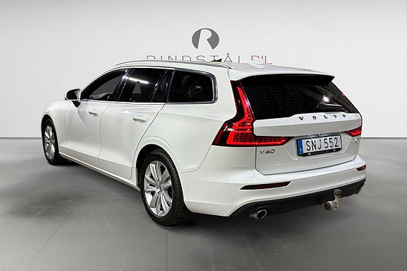 Volvo V60 5 of 17