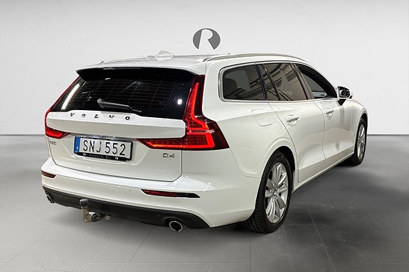 Volvo V60 7 of 17