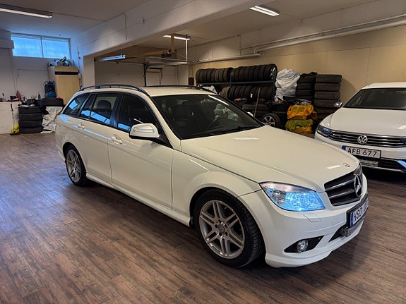 Mercedes-Benz C200 4 of 10
