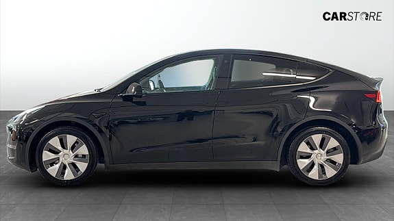 Tesla Model Y 6 of 22