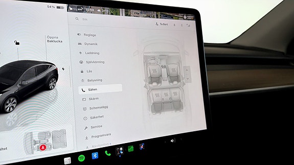 Tesla Model Y 18 of 22