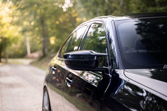 BMW 330e 9 of 9