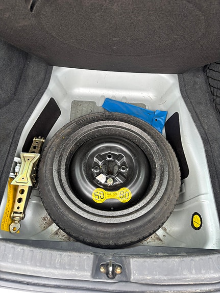 Volvo V40 8 of 8
