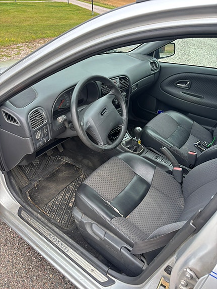 Volvo V40 5 of 8