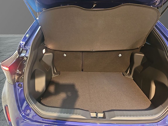 Toyota Yaris Cross 12 of 16