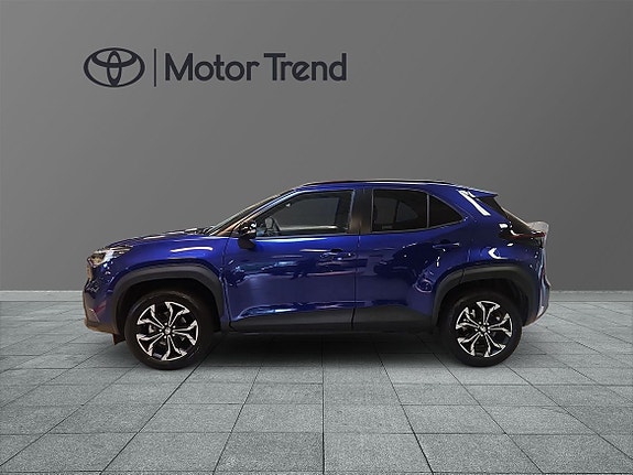 Toyota Yaris Cross 4 of 16
