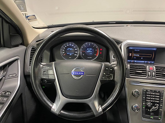 Volvo XC60 7 of 10