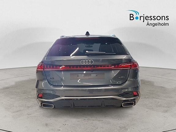 Audi A5 4 of 10