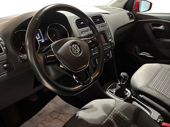 Volkswagen Polo 7 of 13