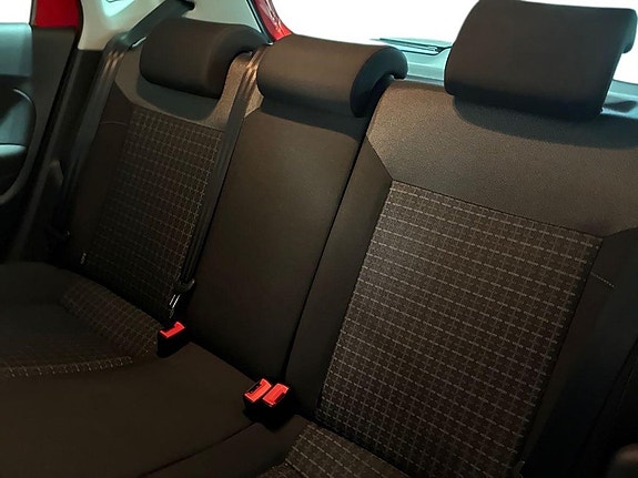 Volkswagen Polo 12 of 13