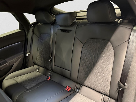 Audi A5 8 of 9