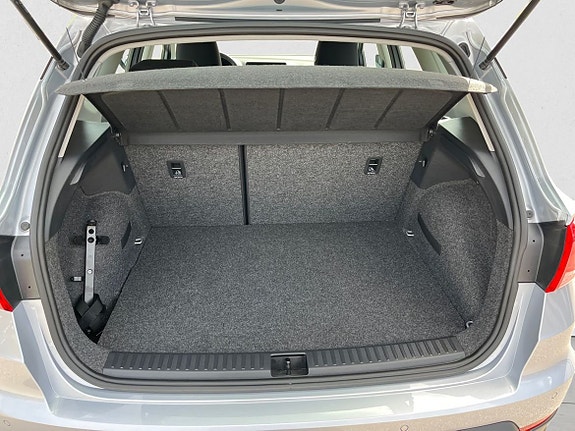 Seat Arona 16 of 16