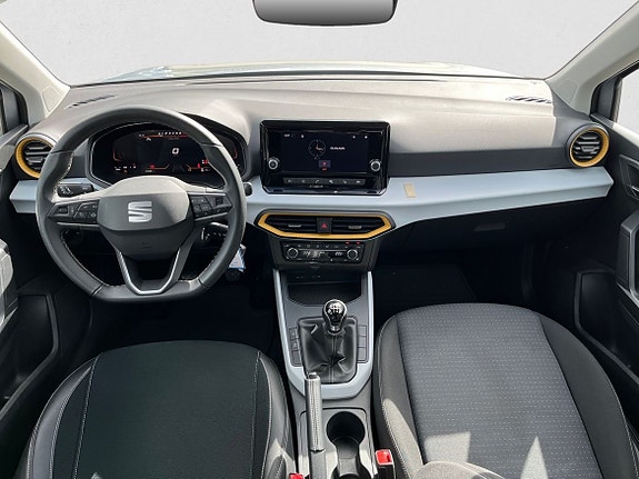 Seat Arona 9 of 16