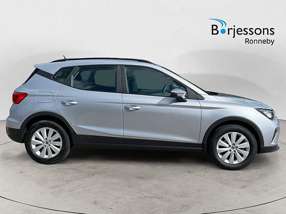 Seat Arona 2 of 16