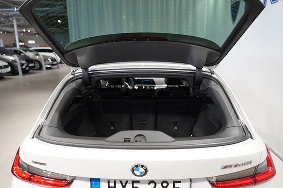 BMW M340i 13 of 24