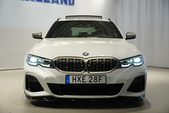 BMW M340i 2 of 24