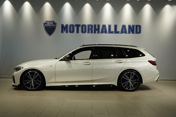 BMW M340i 3 of 24