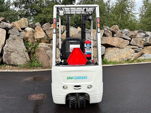 Gaffeltruck Uno Carriers / Nissan 6 of 6