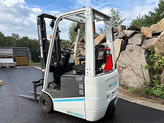 Gaffeltruck Uno Carriers / Nissan 5 of 6