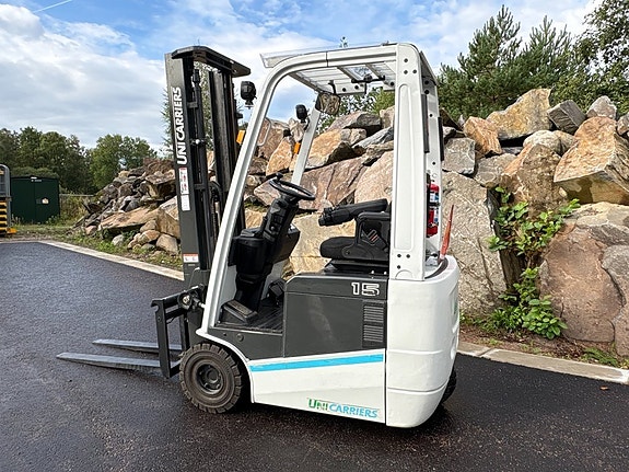 Gaffeltruck Uno Carriers / Nissan 4 of 6