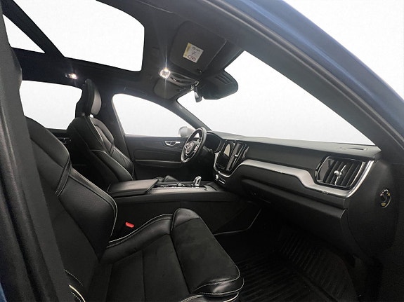 Volvo XC60 29 of 30